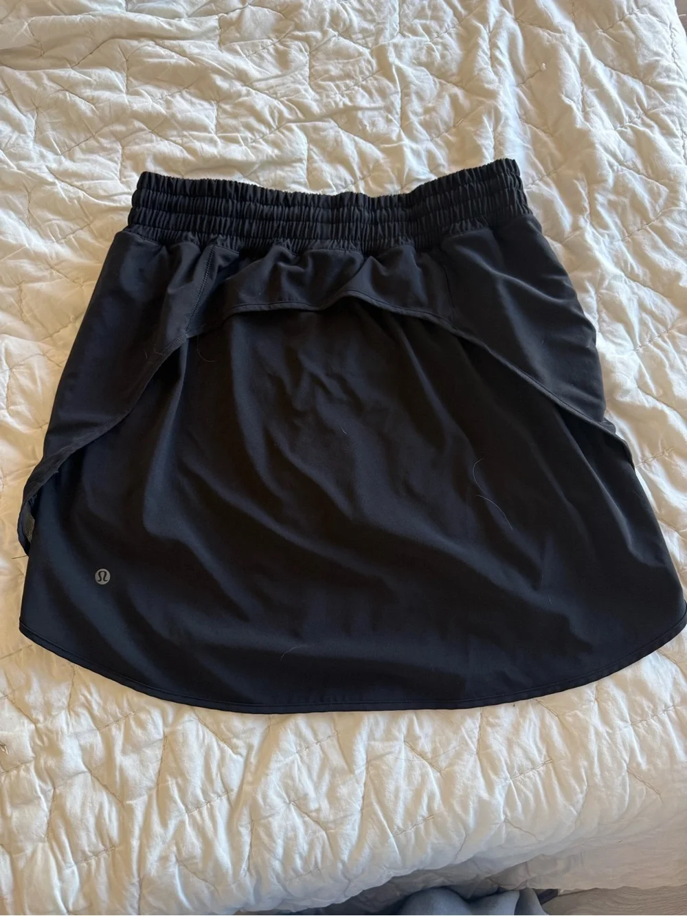 Lululemon Hotty Hot Skirt (like new!!) size 8